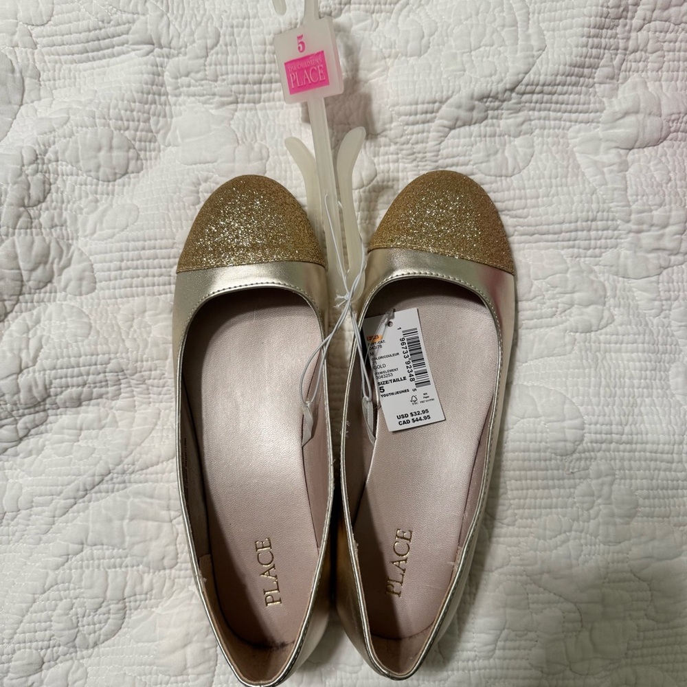 Children’s Place youth size 5 gold ballet flats